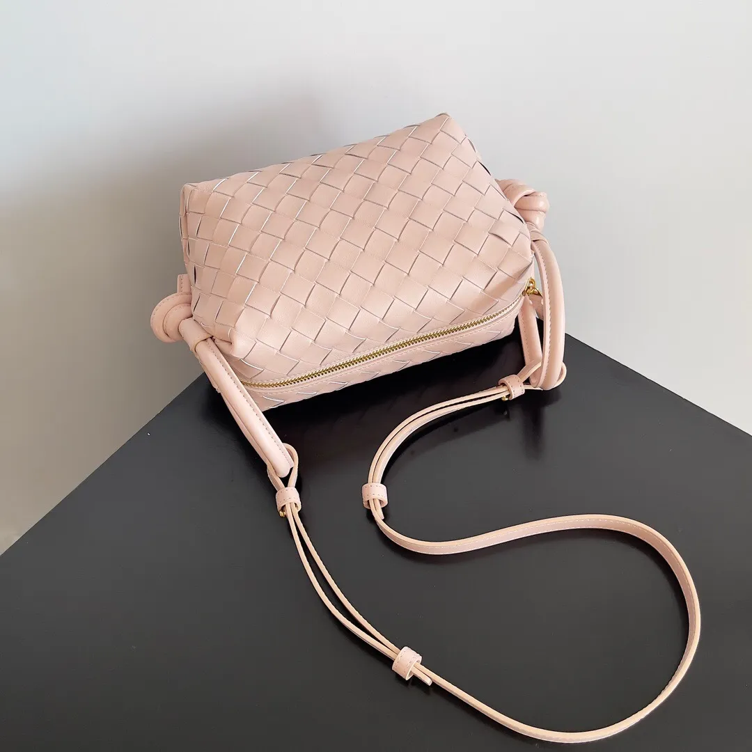 All categories 💚 Authentic bags 💚 BV 2025 new BV crossbody bag